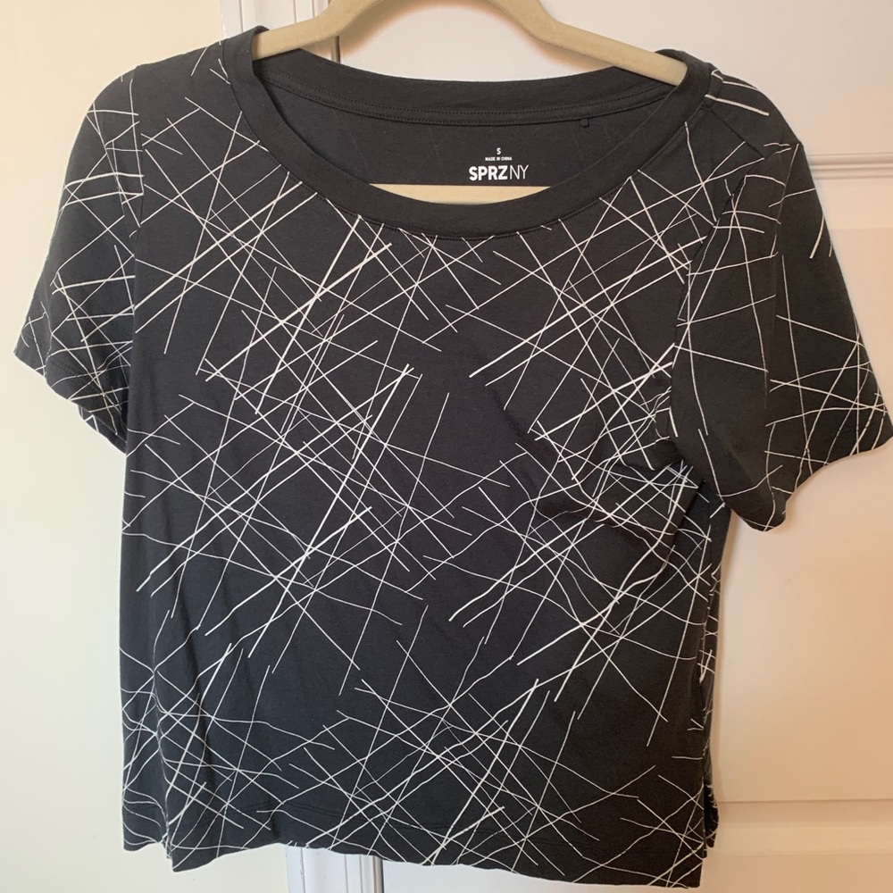 Uniqlo Geometric Crew Neck T-Shirt